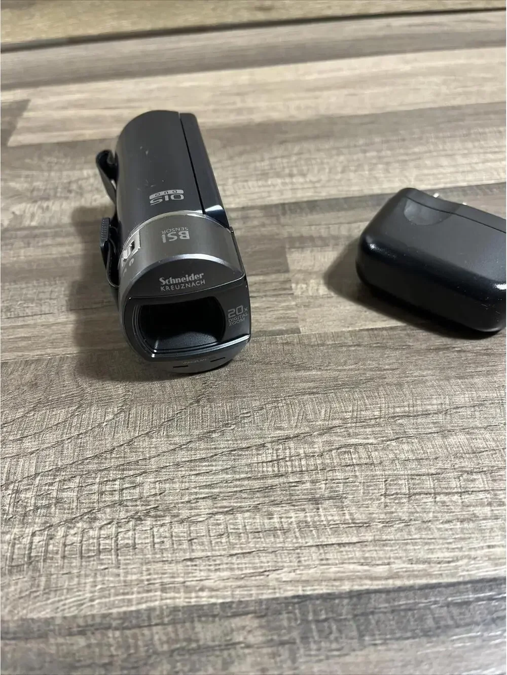 Samsung OIS DUO Camcorder 20x Zoom 1080p Video